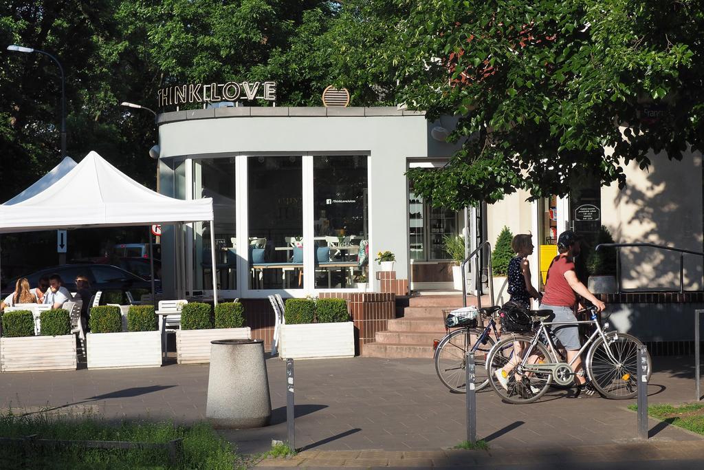Adventura Hostel Varsó Kültér fotó